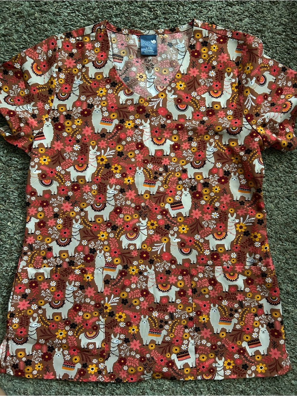 Zoe + Chloe Llama Print Scrub top